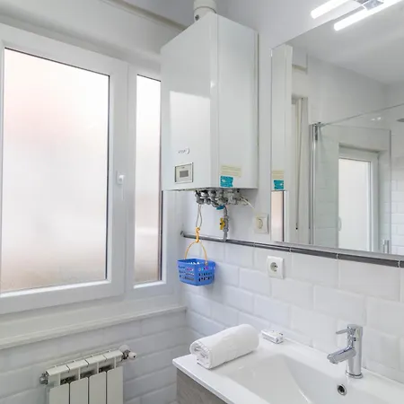 Holidea Calle Bonifaz 公寓 *